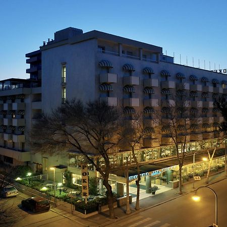 Hotel Poker Riccione Exteriör bild
